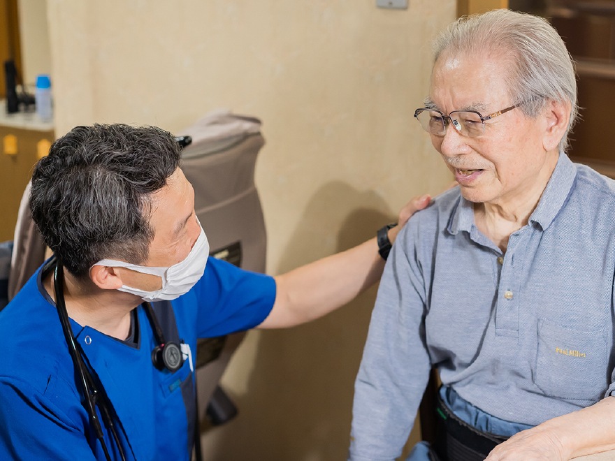 「通院できなくなったらどうしよう…」「急に体調が悪くなったらどうしよう」「住み慣れた家で最期を迎えたい」