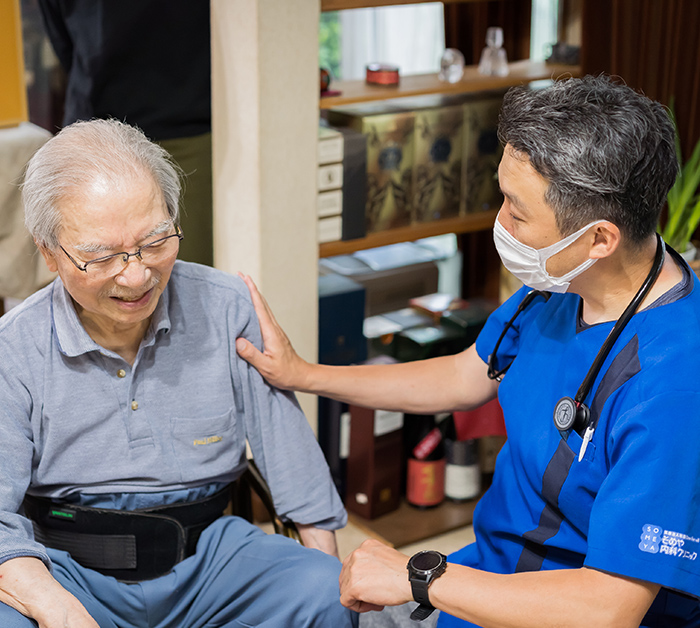 訪問診療時にコロナワクチン接種が可能です。